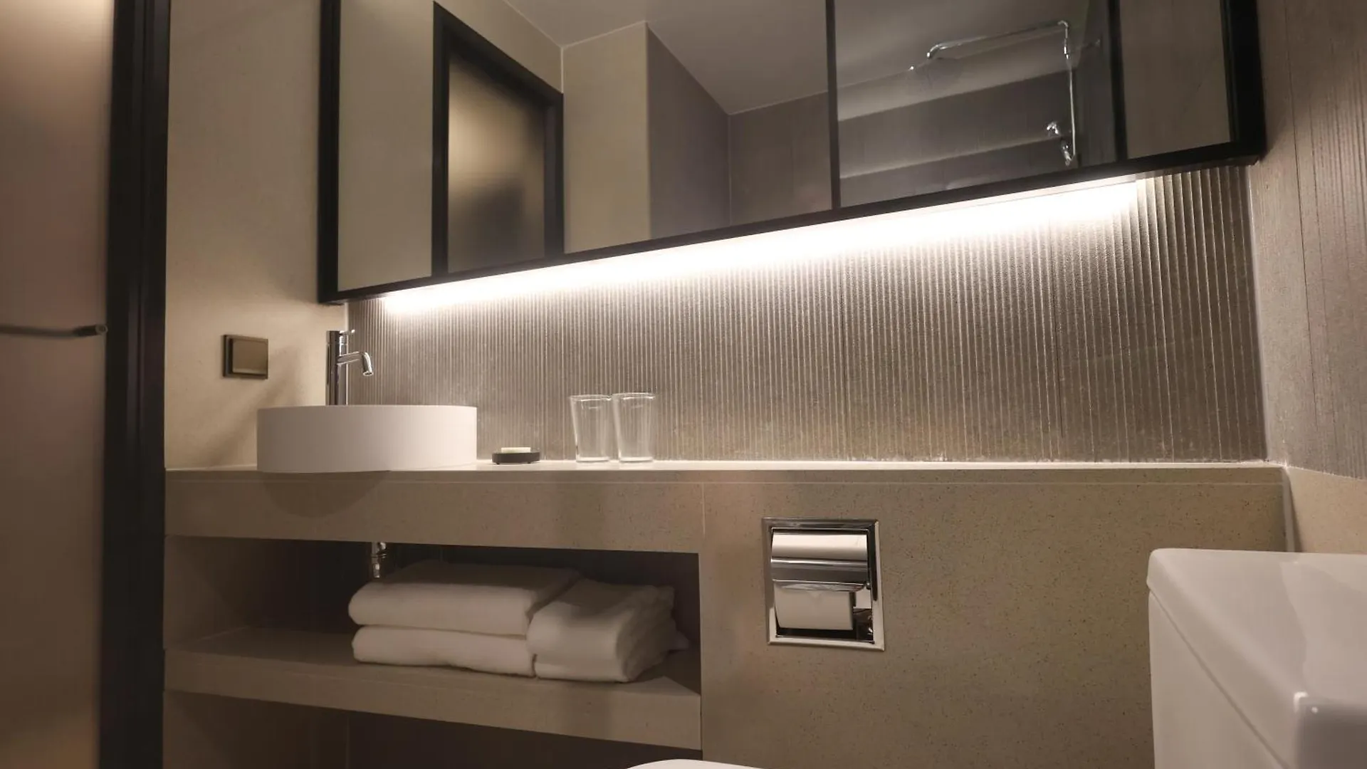Отель New Blanc Central Myeongdong Сеул