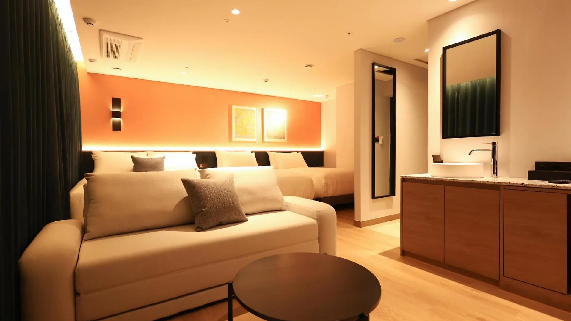 Отель New Blanc Central Myeongdong Сеул