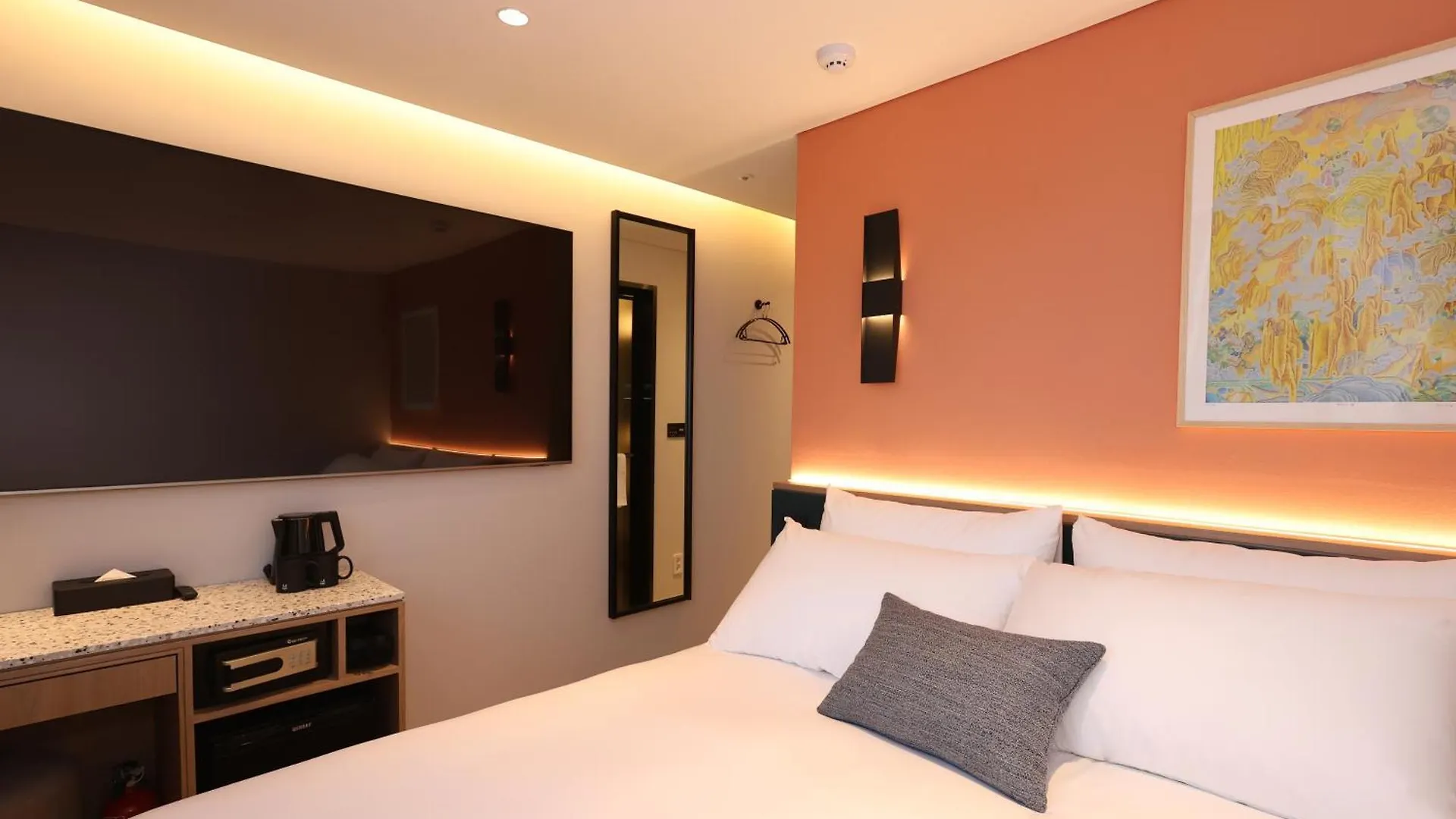 New Blanc Central Myeongdong Seoul Hotel
