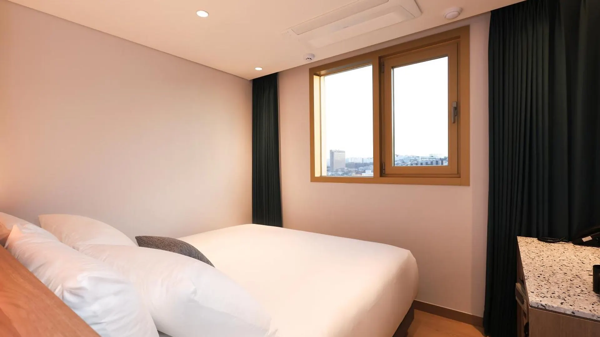 New Blanc Central Myeongdong Seoul Hotel
