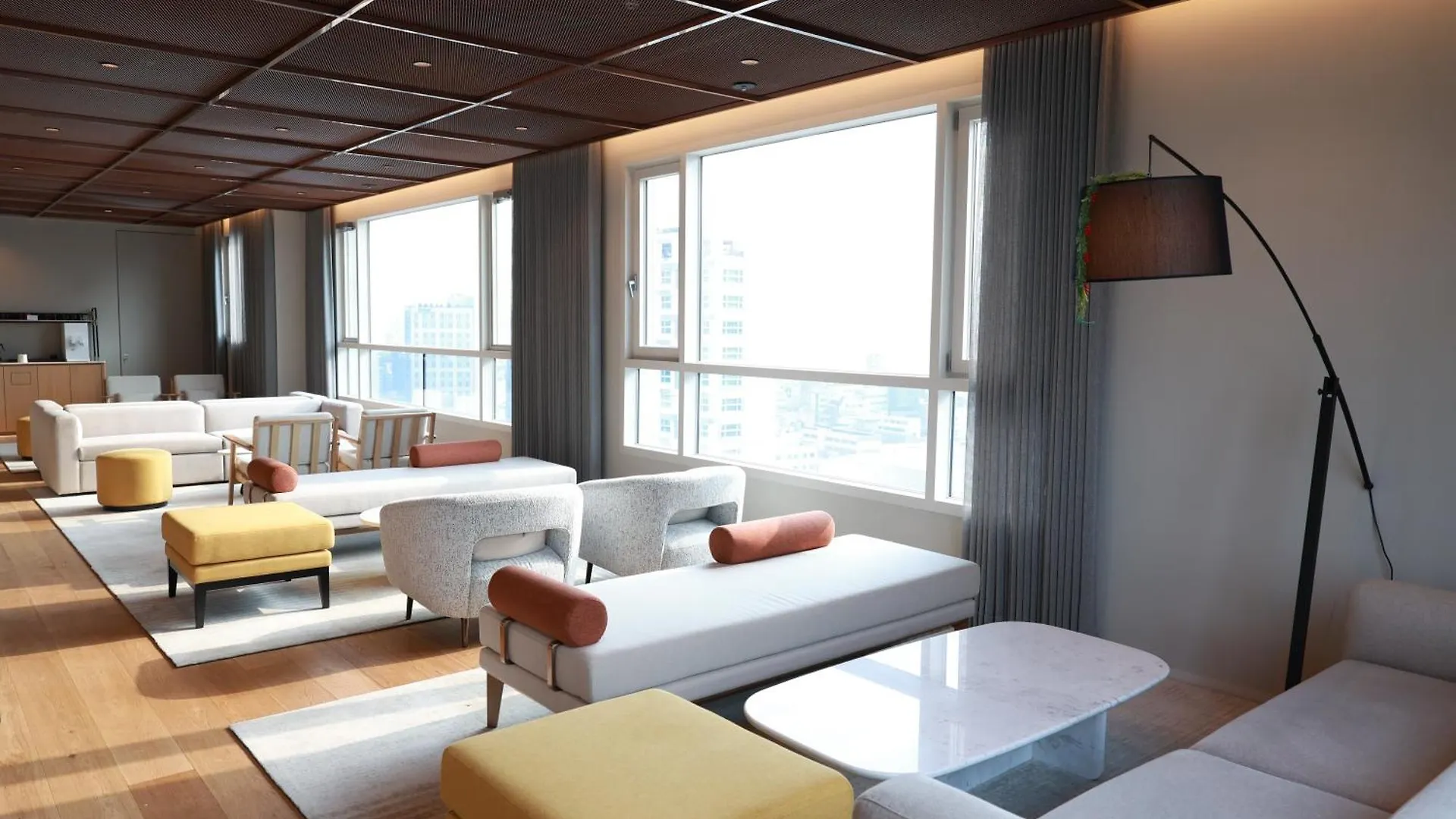 New Blanc Central Myeongdong Seoul 4*,